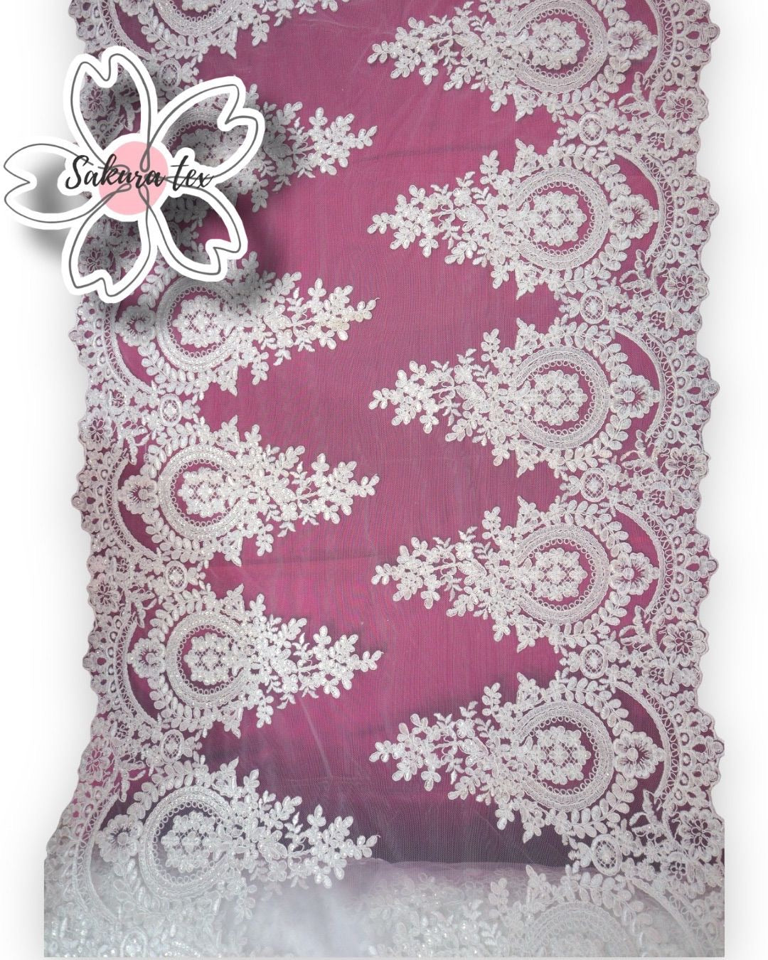 Blonda Bordada con Lentejuelas y 2 Tiras "Raga"