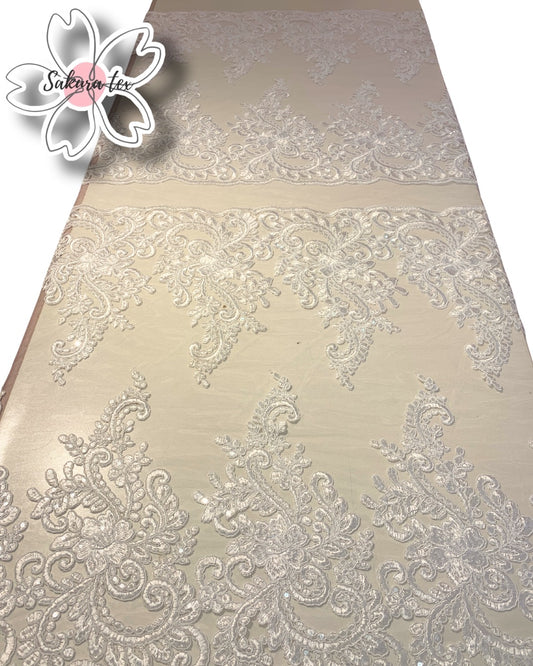 Blonda Bordada con Lentejuelas y 4 Tiras "Gancho"