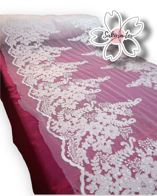 Blonda Bordada con Lentejuelas y 2 Tiras "Pistilos"