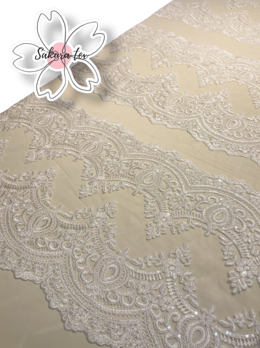 Blonda Bordada con 6 Tiras "Olso"