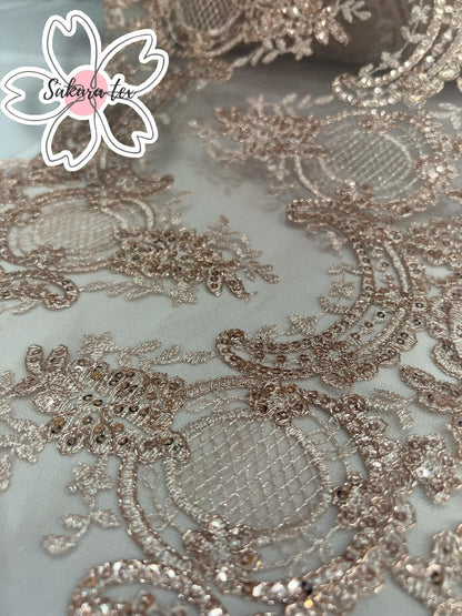 Blonda Bordada con Lentejuelas y 2 Tiras "Oval"