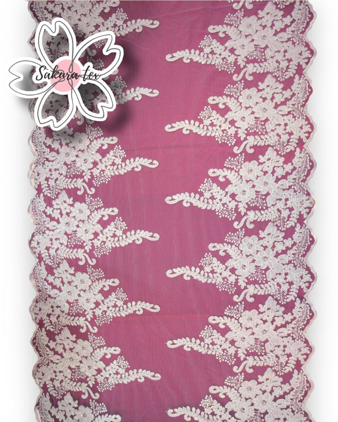 Blonda Bordada con Lentejuelas y 2 Tiras "Pistilos"